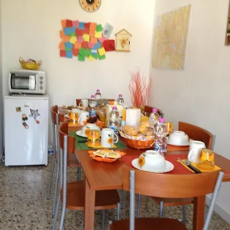The Sunflower Bed & Breakfast Pisa